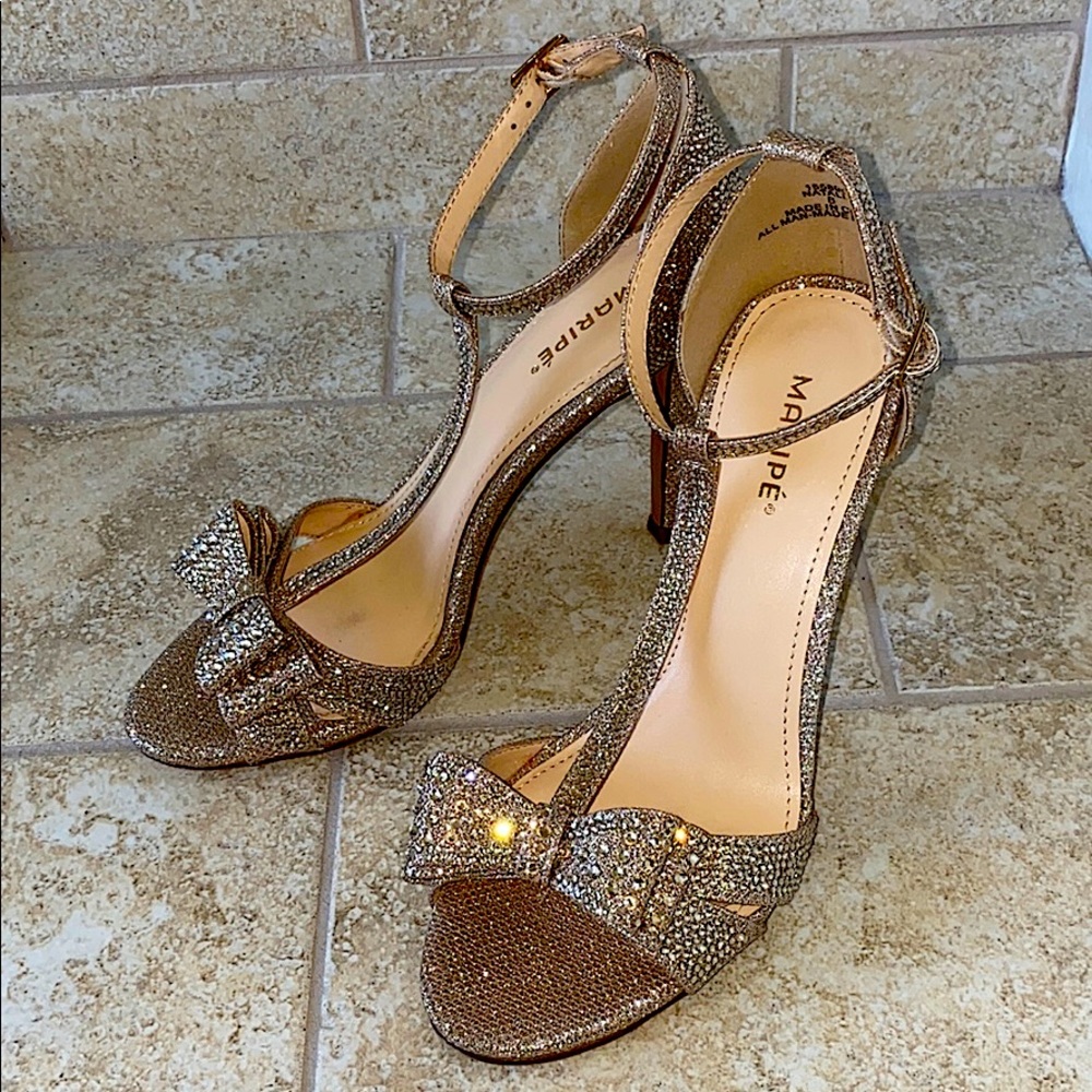 Maripe gold glitzy heels!